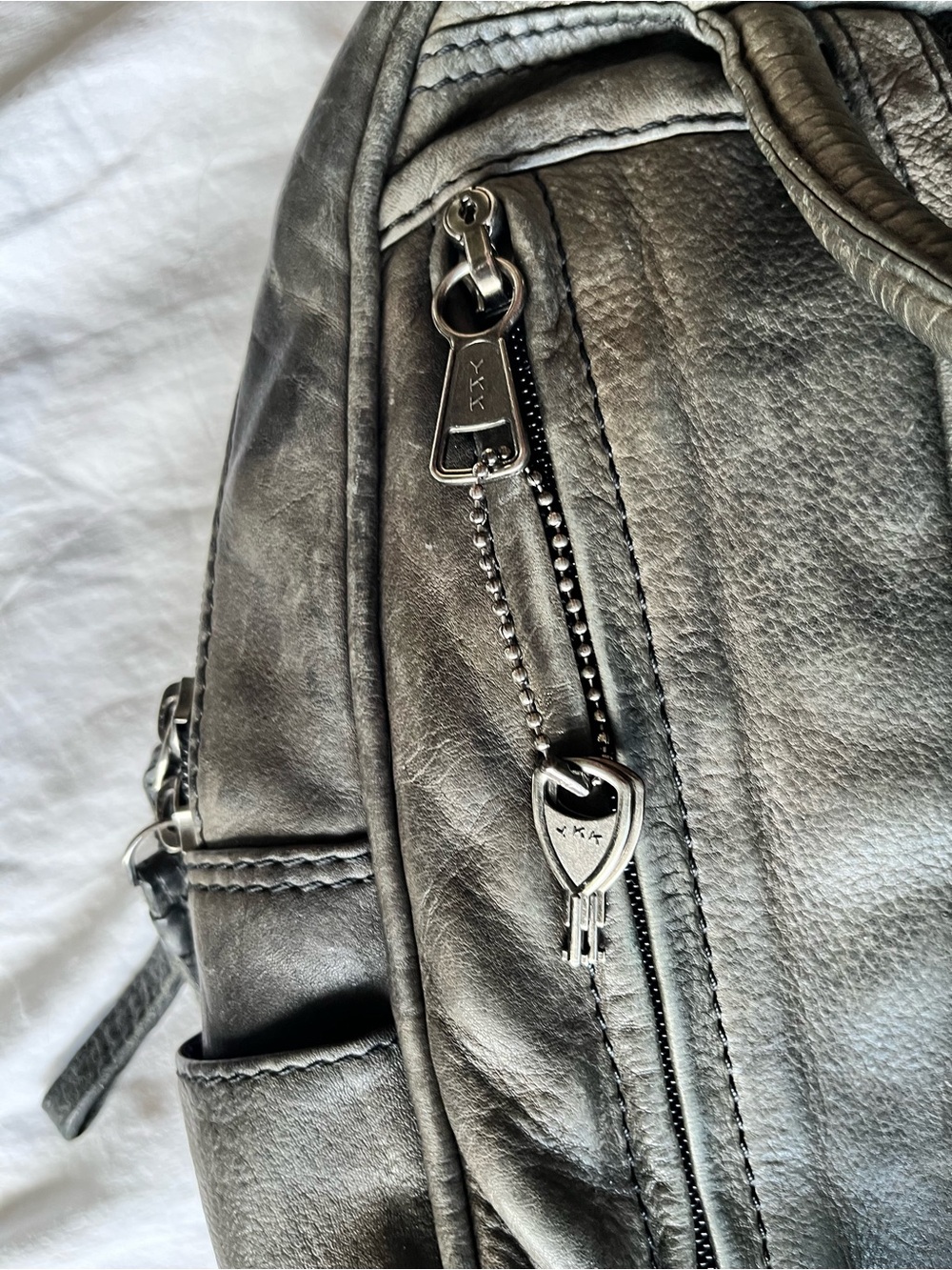 Lady Conceal RFID Daisy Leather Backpack Purse with Locking Compartment - Picture 8 of 16